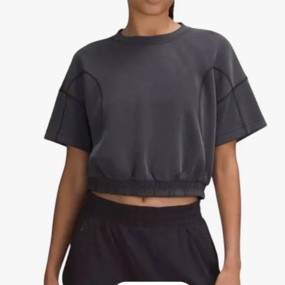 NWT Lululemon Softstreme Gathered Tee in Black, Size 10